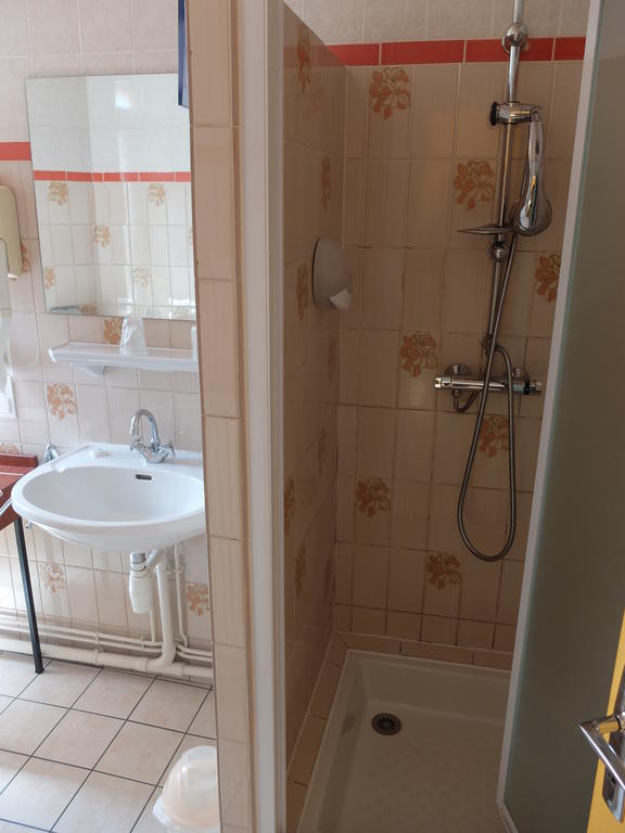 Les Messageries Saint-Flour (Cantal) Quarto foto
