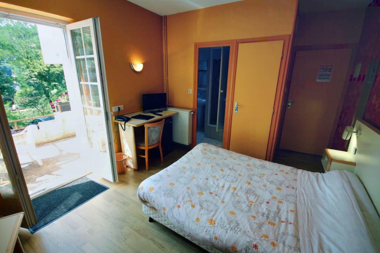 Les Messageries Saint-Flour (Cantal) Quarto foto