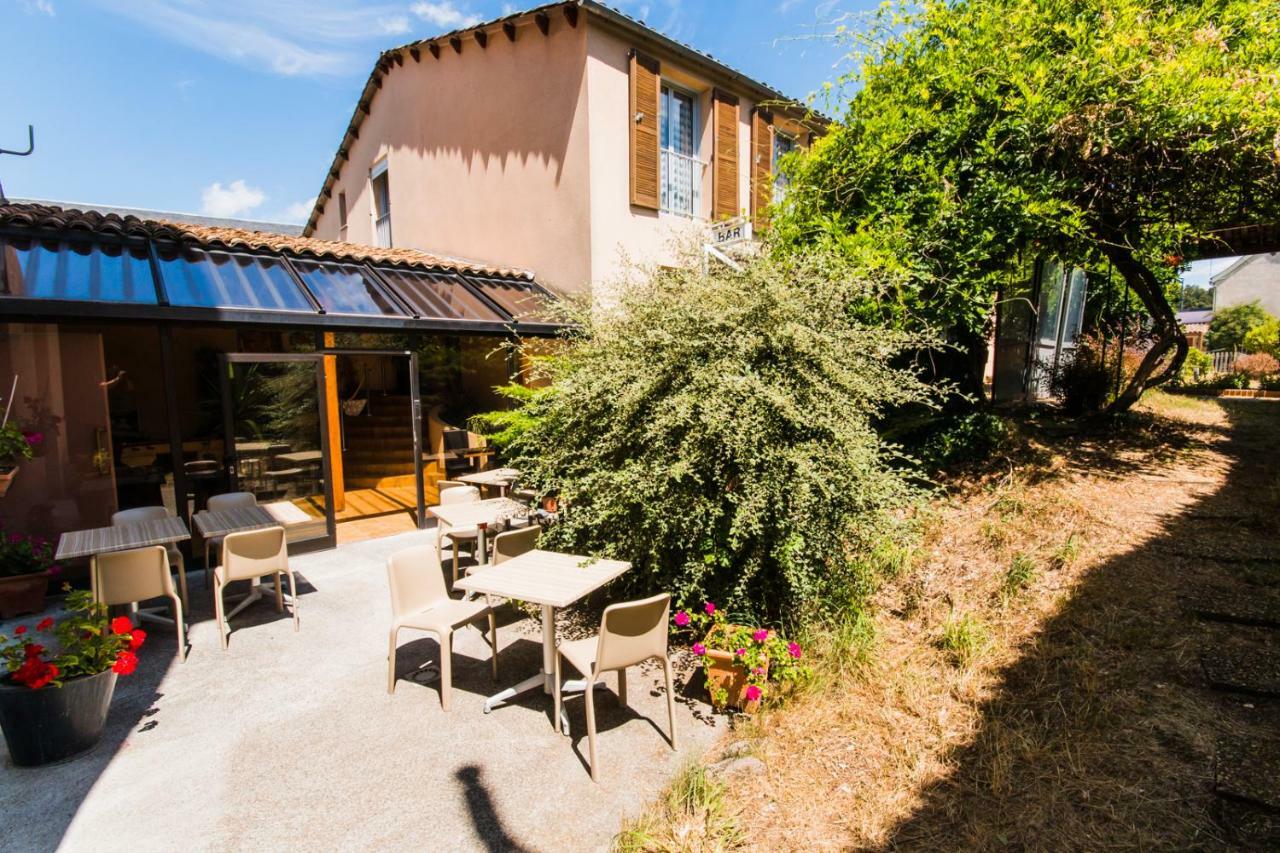 Les Messageries Saint-Flour (Cantal) Exterior foto