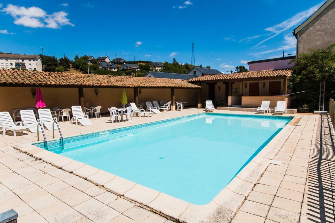 Les Messageries Saint-Flour (Cantal) Exterior foto